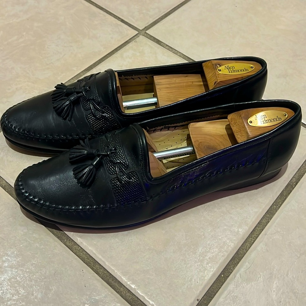Santoni “Aspen” Genuine Lizard Tassel Dress Loafers Black Leather Men’s Sz 12 B